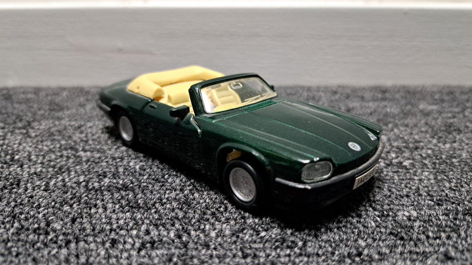 Jaguar XJS V12 Cabrio (1:40) NIEUWSTAAT!, Ophalen of Verzenden, Zo goed als nieuw, Auto, Overige merken