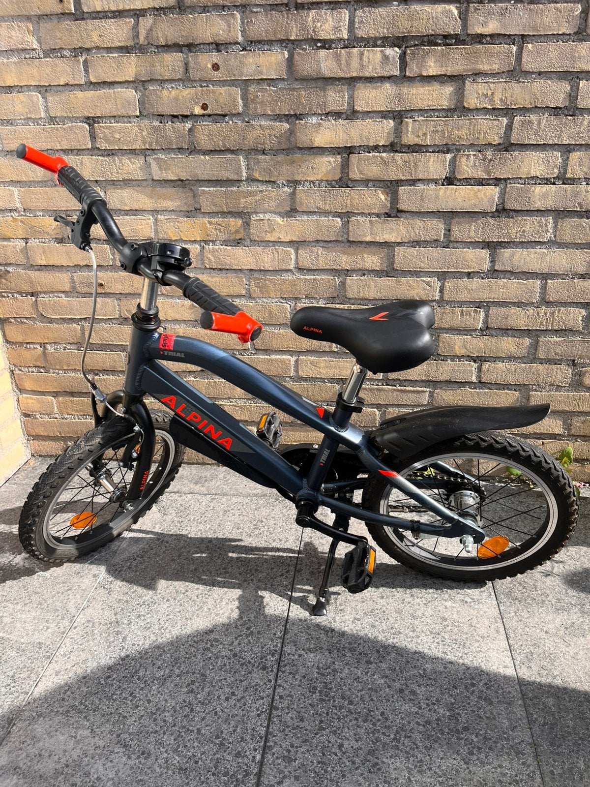 Prachtige Alpina Trial jongensfiets 16 inch, Ophalen, Zo goed als nieuw, 16 inch, Handrem