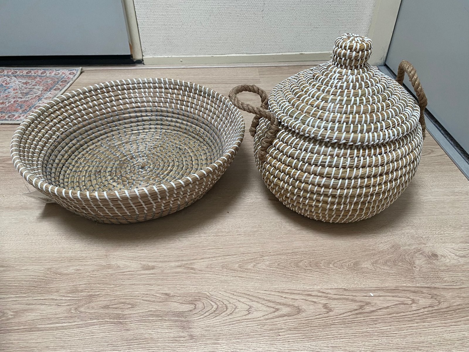 Manden set seagrass, Nieuw, Huis en Inrichting, Woonaccessoires | Schalen en Manden, Ophalen, Nieuw, Rond
