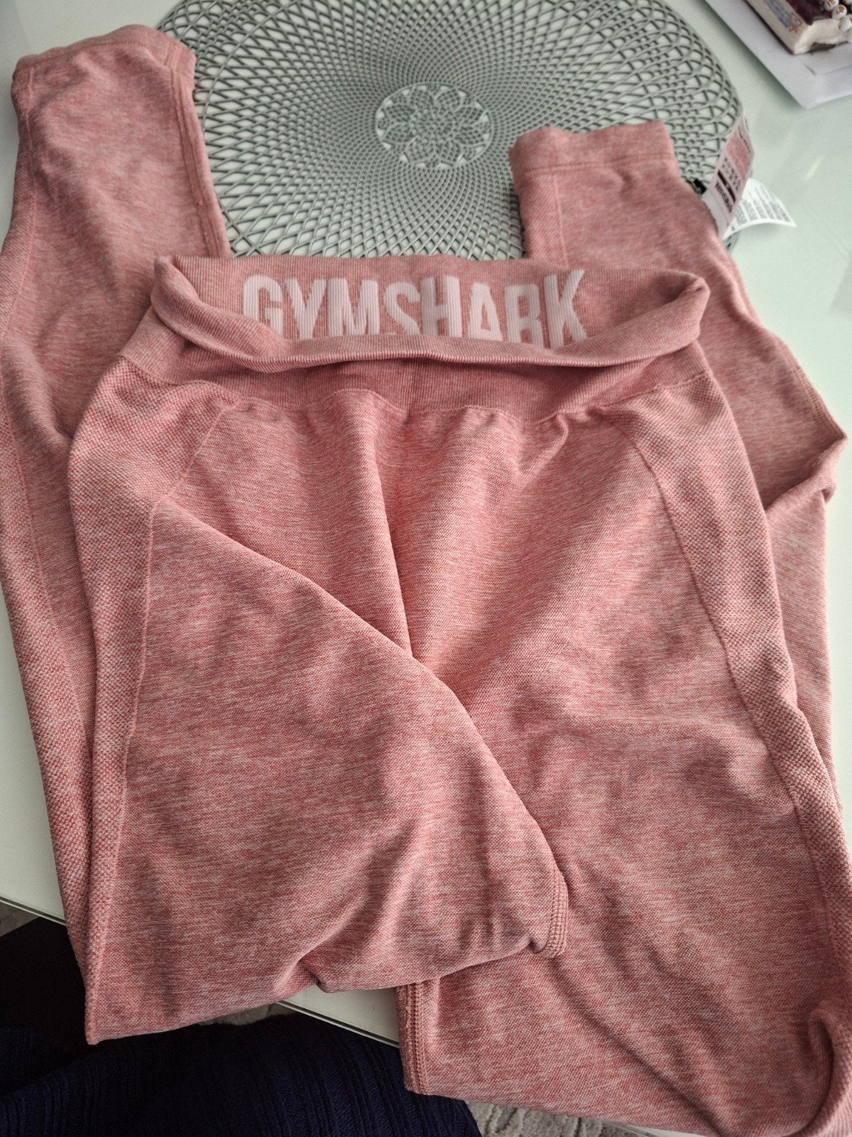 Gymshark Legging Roze - Zo goed als nieuw, Kleding | Dames, Leggings, Maillots en Panty's, Legging, Maat 36/38 (S), Ophalen of Verzenden
