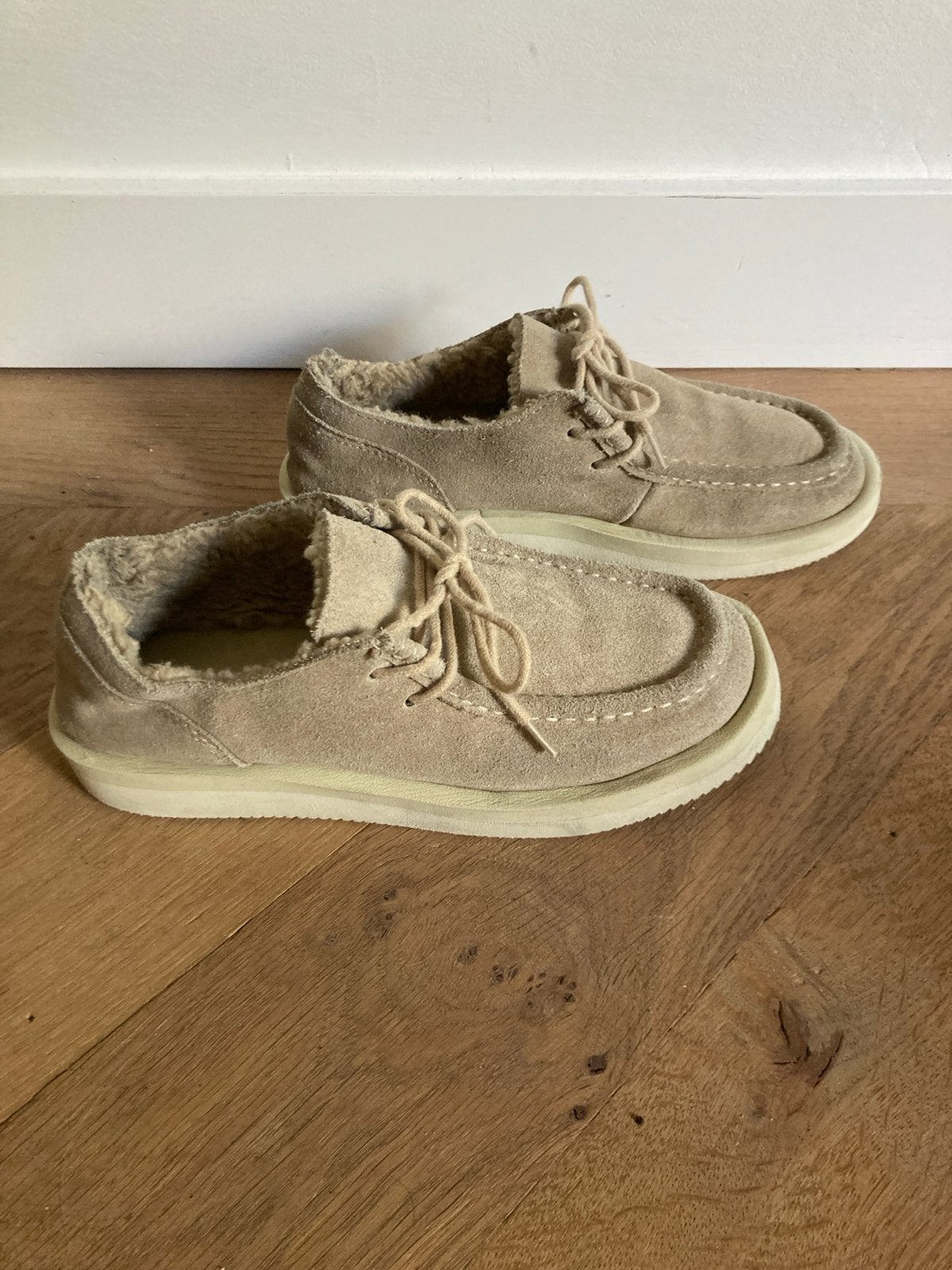 Zara comfortabel instappers schoen 37- ideaal voor de herfst, Ophalen of Verzenden, Gedragen, Beige, Instappers