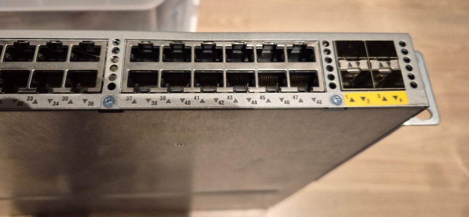 Cisco Nexus 2248TPE-E 1GE / 48 x 1Gbps / 4x 10Gb SFP+, Computers en Software, Netwerk switches, Ophalen of Verzenden, Gebruikt