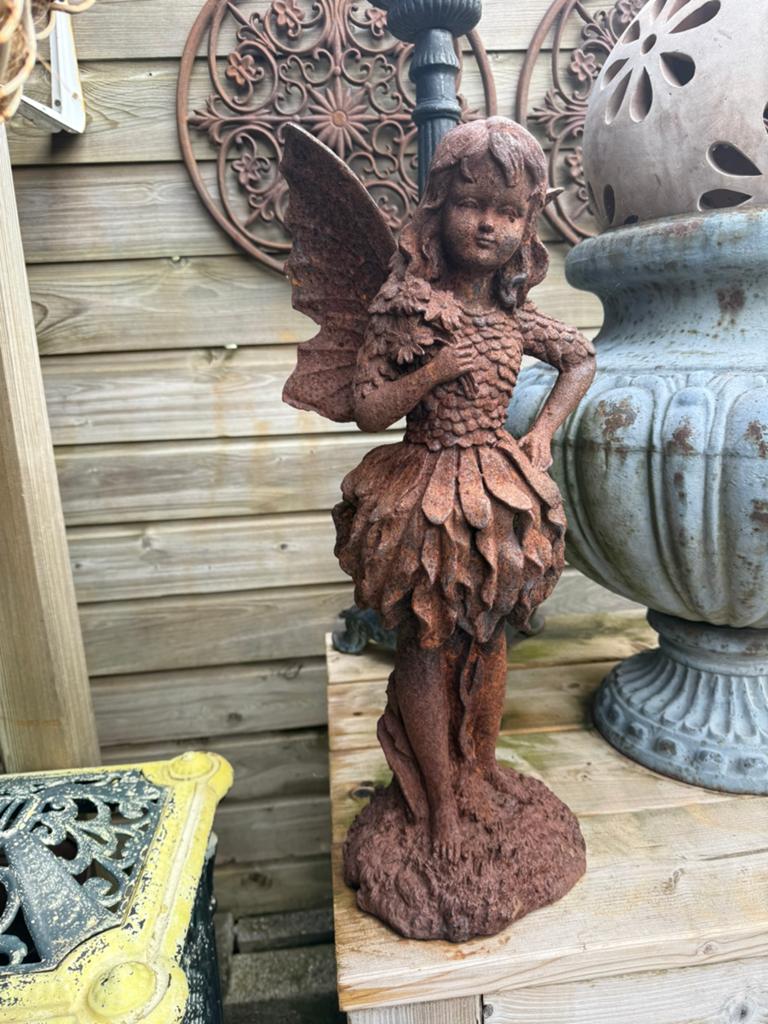 2 x Gietijzeren smeedijzeren elf engel 85€ per stuk, Tuin en Terras, Tuinbeelden, Ophalen, Metaal