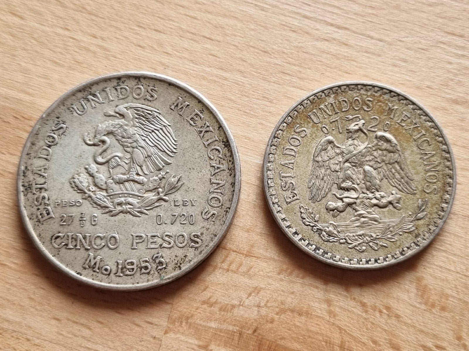 Twee zilveren Mexicaanse munten., Ophalen of Verzenden, Noord-Amerika, Setje, Zilver