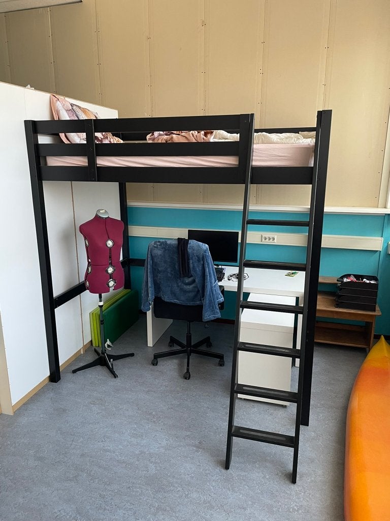 IKEA Stora bed 140x200cm INCLUSIEF MATRAS, amper gebruikt, Ophalen, Zwart, Tweepersoons, 140 cm
