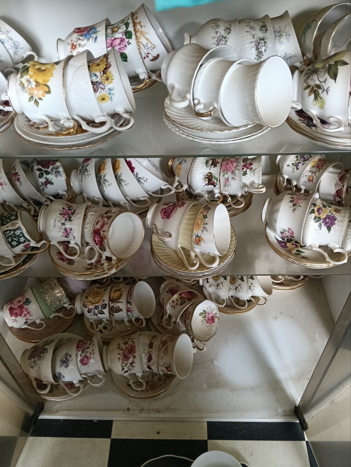 Grote collectie Royal Albert Bone China kopjes en schotels, Ophalen of Verzenden