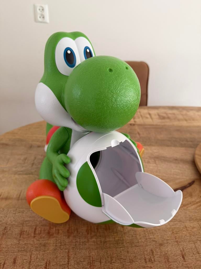 Yoshi popcorn bucket - Mario Galaxy, Verzamelen, Poppetjes en Figuurtjes, Ophalen of Verzenden, Nieuw