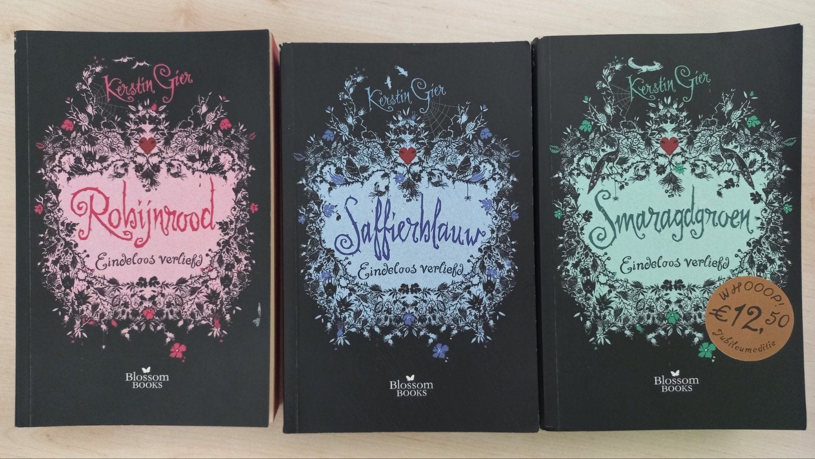 Complete Edelsteen triologie - Robijnrood - Saffierblauw - S, Ophalen of Verzenden, Zo goed als nieuw, Kerstin Gier