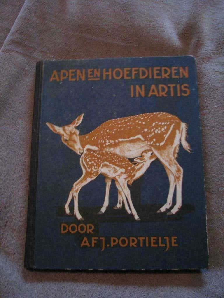 Verkade album: Apen en Hoefdieren in Artis, Ophalen of Verzenden, Gelezen