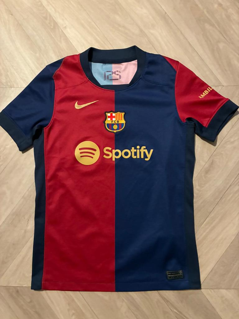 Origineel Barcelona shirt maat 140, Ophalen of Verzenden, Zo goed als nieuw, Jongen of Meisje, Sport- of Zwemkleding