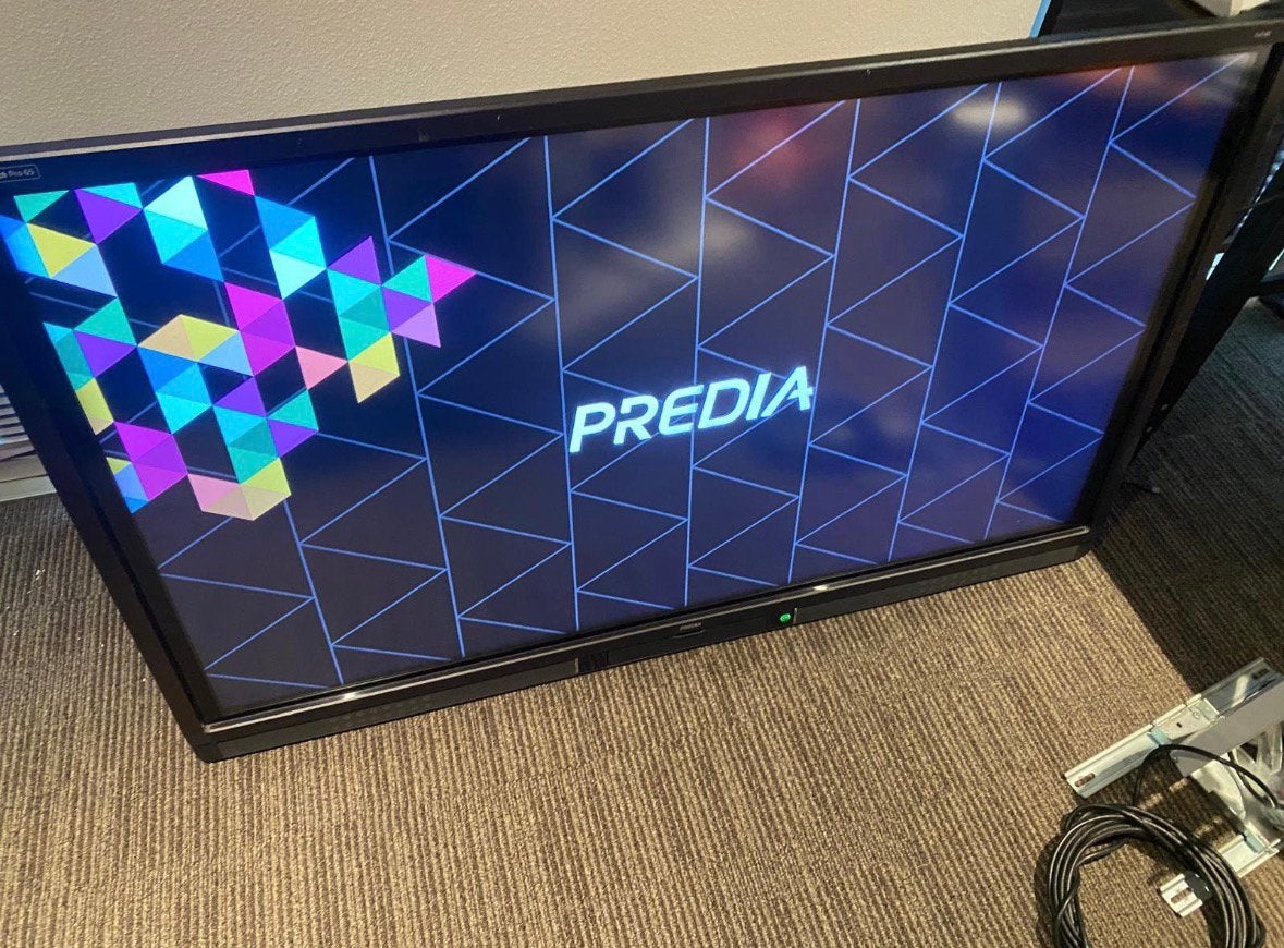 Schitterende Predia Touchscreen Digibord inclusief Soundbar, Audio, Tv en Foto, Ophalen, LED, 50 Hz, Zo goed als nieuw