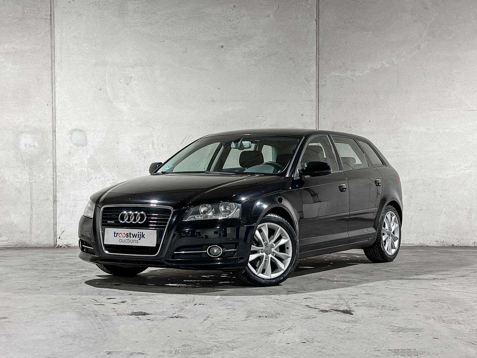 Audi A3 Sportback 1.8 TFSI Quattro Ambition Business Edition, Auto's, Euro 5, Gebruikt, 4 cilinders, Zwart