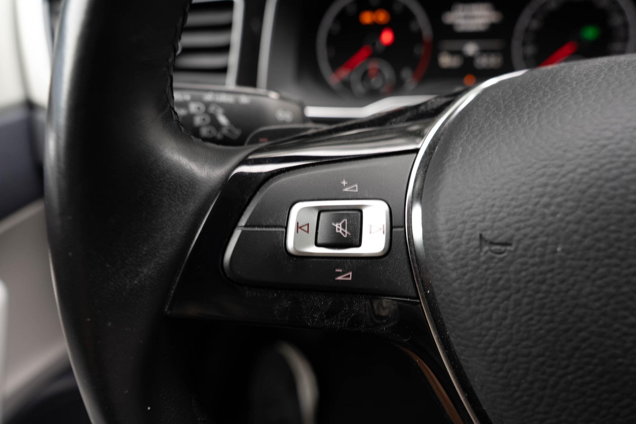 Foto 11 van Volkswagen Polo 1.0 TSI Highline | Stoelverwarming | Navigat