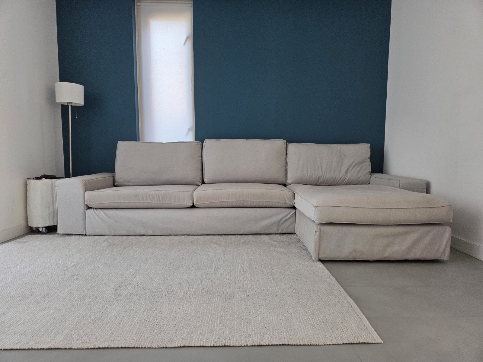 IKEA Kivik 3-zitsbank met chaise longue en poef, lichtgrijs., Huis en Inrichting, Banken | Bankstellen, Ophalen, Modern, Comfortabel