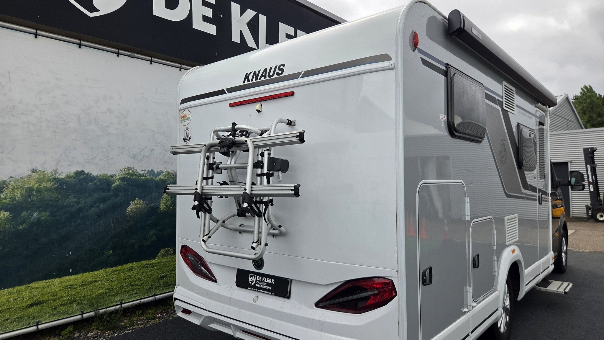 Caravans And Camping Knaus