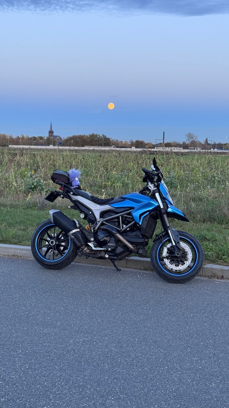 Ducati Hypermotard 939 Strada, Motoren, Motoren | Ducati, Particulier, SuperMoto, meer dan 35 kW, 2 cilinders, Motorrijbewijs A