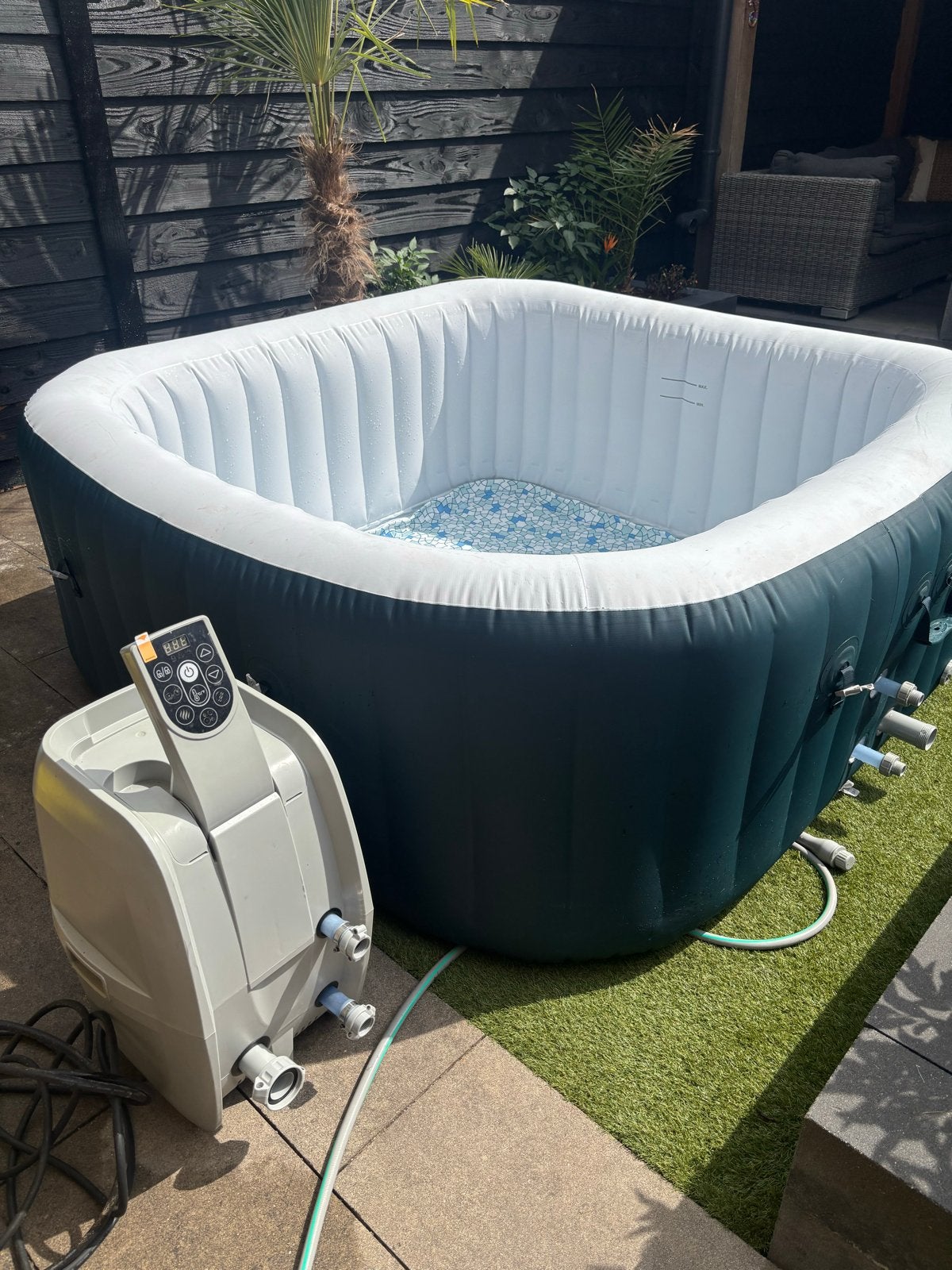 Lay-Z-Spa Ibiza opblaasbare jacuzzi met pomp 180x niewstaat, Ophalen of Verzenden, Zo goed als nieuw, Filter, Opblaasbaar