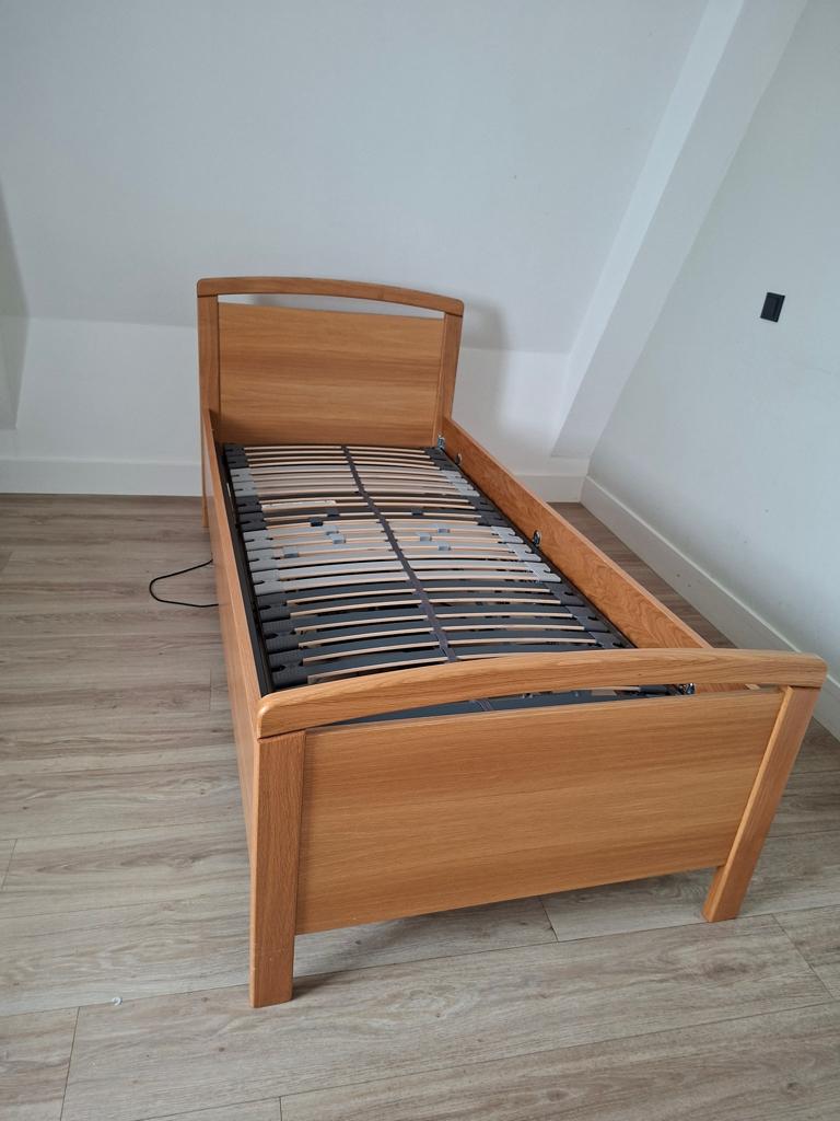seniorenbed, Huis en Inrichting, Slaapkamer | Bedden, Ophalen, Verstelbaar, 90 cm, Eenpersoons