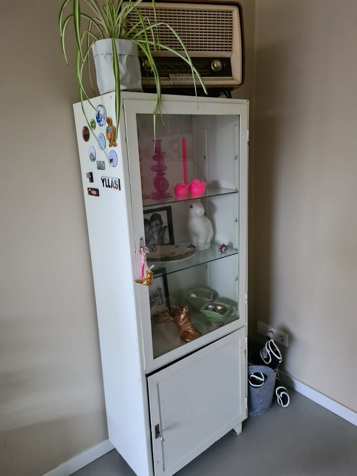 Vitrinekast vintage apothekerskast mooi oud retro, Verzenden, 150 tot 200 cm, Zo goed als nieuw, 150 tot 200 cm