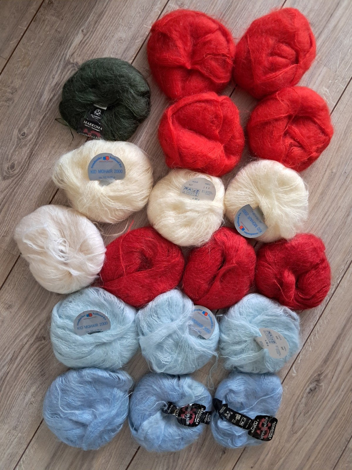 18 bollen mohair wol verschillende kleuren, Ophalen of Verzenden, Nieuw, Breien of Haken, Wol of Garen