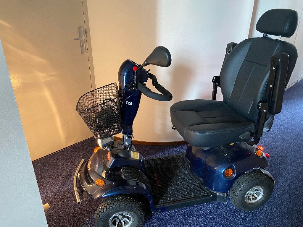 Verkocht voor Monique, Diversen, Ophalen, Gebruikt, 16 km/u of meer, Mango