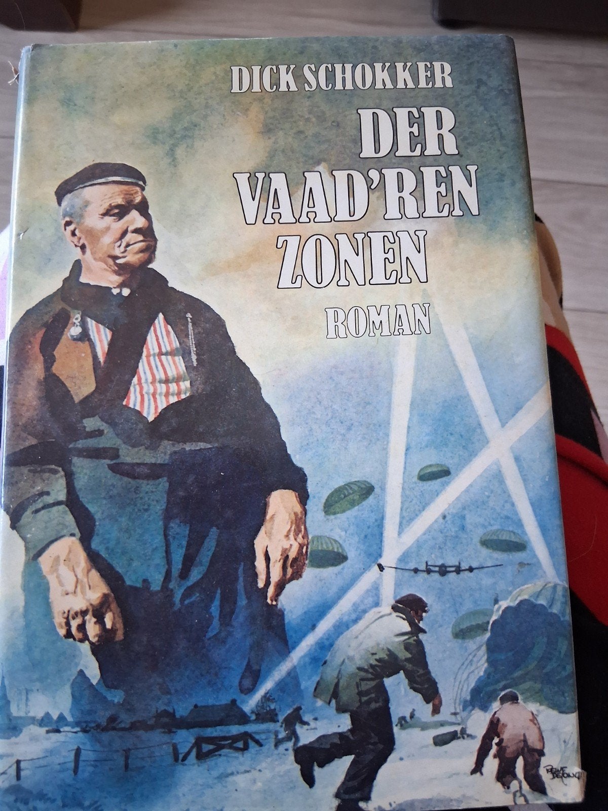 Dick Schokker - Der Vaad'ren Zonen - Roman, Ophalen of Verzenden, Gelezen, Dick Schokker