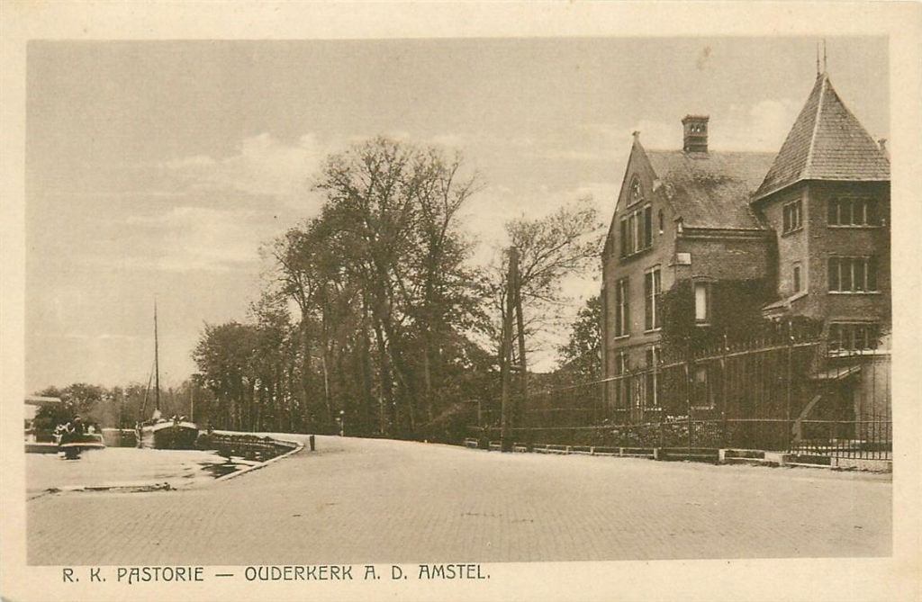 702-089-029 Ouderkerk A D Amstel Rk Pastorie, Verzamelen, Ansichtkaarten | Nederland, Verzenden, Voor 1920, Noord-Holland