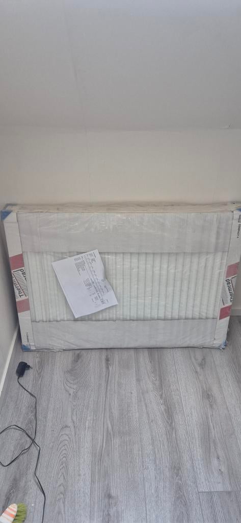 Nieuwe Thermrad radiator, nog in verpakking, Ophalen, 30 tot 80 cm, 500 tot 800 watt, Radiator