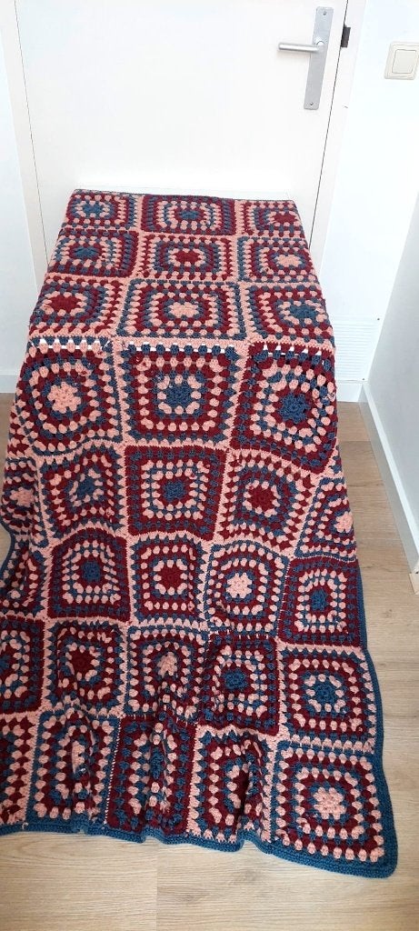 Blauw bordeau roze Vintage gehaakt plaid sprei deken 210x130, Huis en Inrichting, Eu, Eu, Ophalen of Verzenden, Zo goed als nieuw