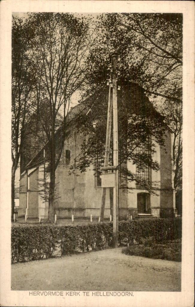 Hellendoorn - Hervormde Kerk - zijaanzicht, Ophalen of Verzenden, 1920 tot 1940, Gelopen, Overijssel