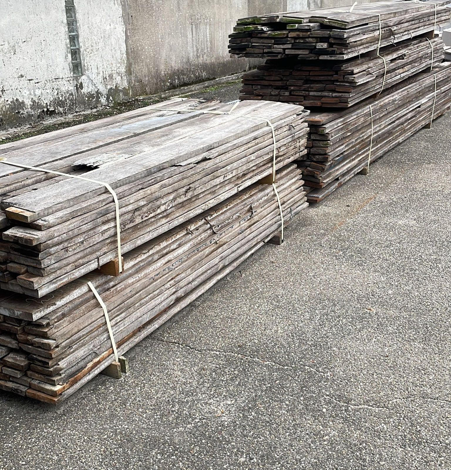 Gebruikte azobe houten planken 30,00 per m2, Doe-het-zelf en Verbouw, Ophalen, Gebruikt, Minder dan 25 mm, 250 tot 300 cm