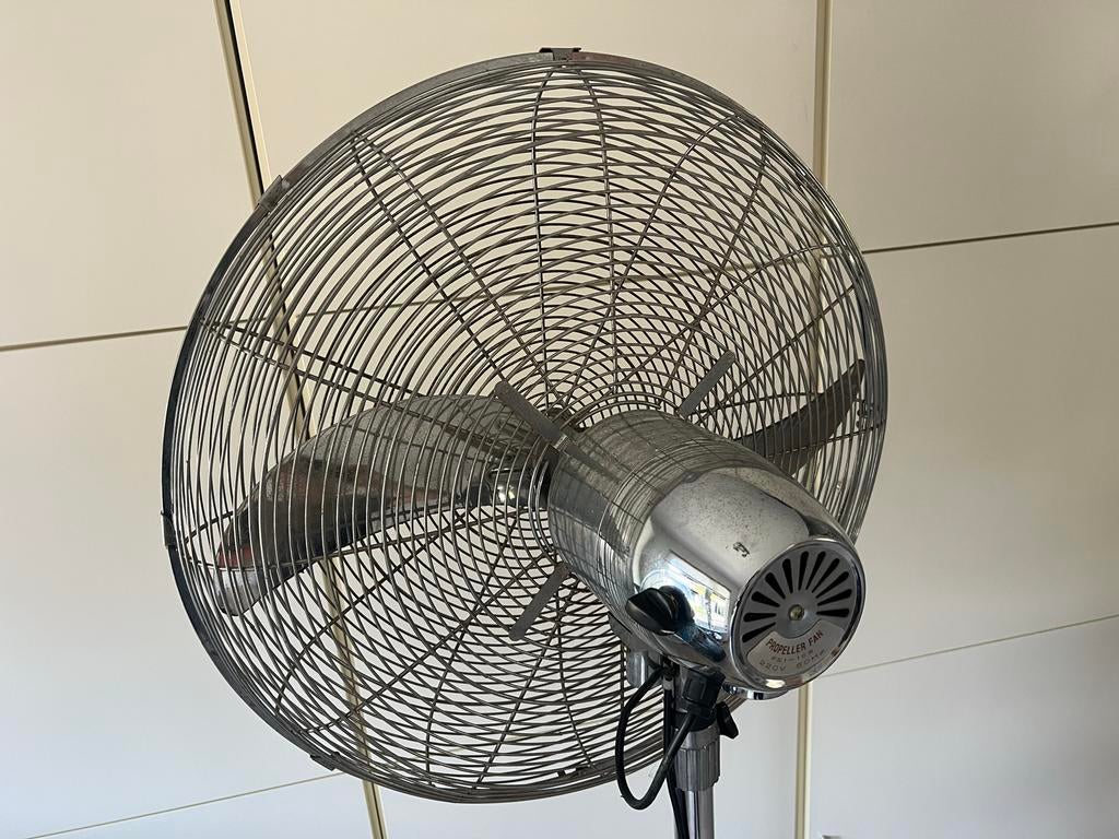 Ventilator Vintage merk Tornado., Ophalen, Gebruikt, Statiefventilator
