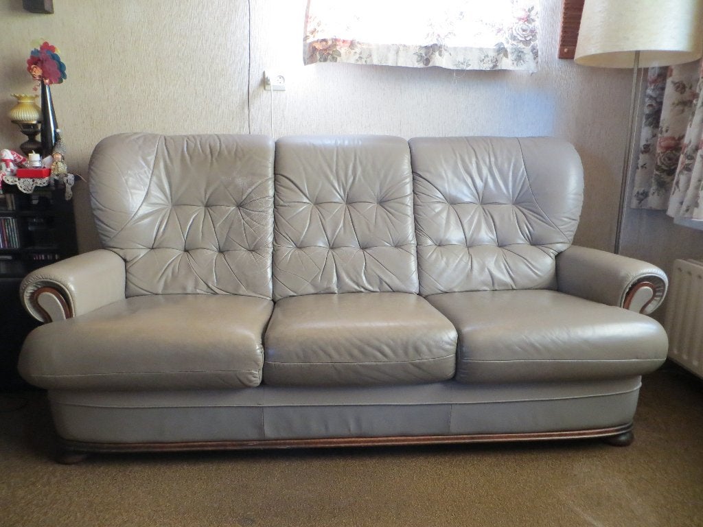 Klassiek leverkleurig leren bankstel. Bank met 2 fauteuils., Ophalen, Gebruikt, 150 tot 200 cm, Driepersoons