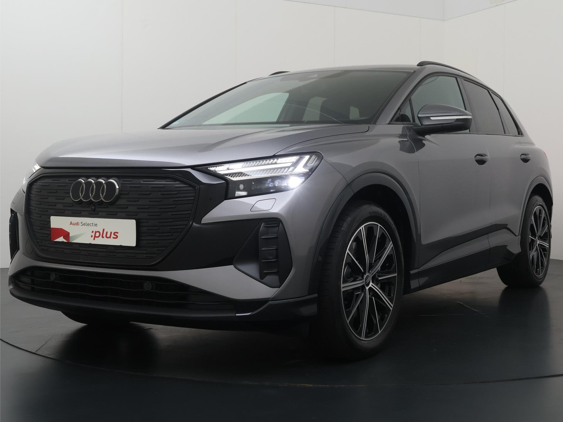 Audi Q4 e-tron 45 Advanced edition 82 kWh | 286 PK | SoH 100, Auto's, Audi, Gebruikt, Zwart, 82 kWh, Met garantie (alle)