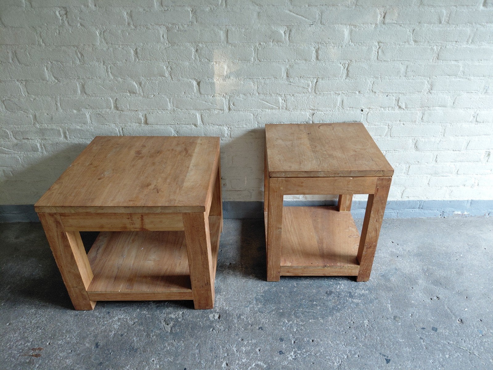 Set van 2 houten bijzettafels, Ophalen, Minder dan 45 cm, Minder dan 55 cm, Gebruikt