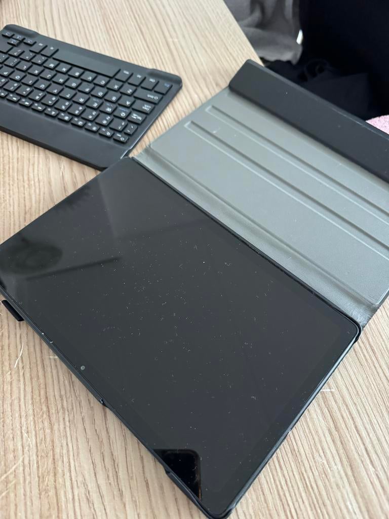 Samsung Galaxy Tab A7 met toetsenbord en hoes, Computers en Software, Windows Tablets, 10 inch, 32 GB, Gps, Ophalen of Verzenden