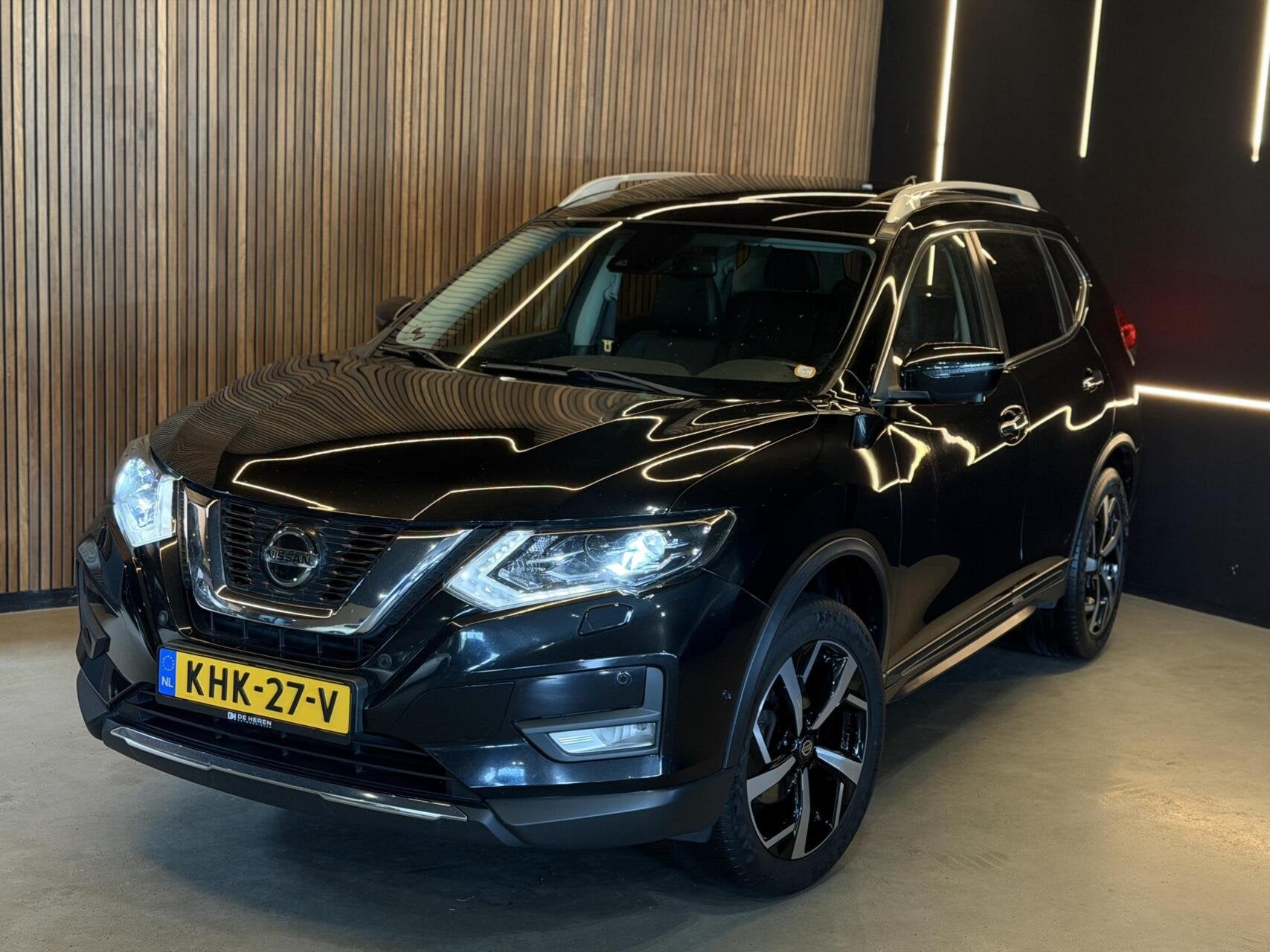Foto 47 van Nissan X-Trail 1.3 DIG-T N-Tec PANO,TREKH,19''BOSEElecStoel
