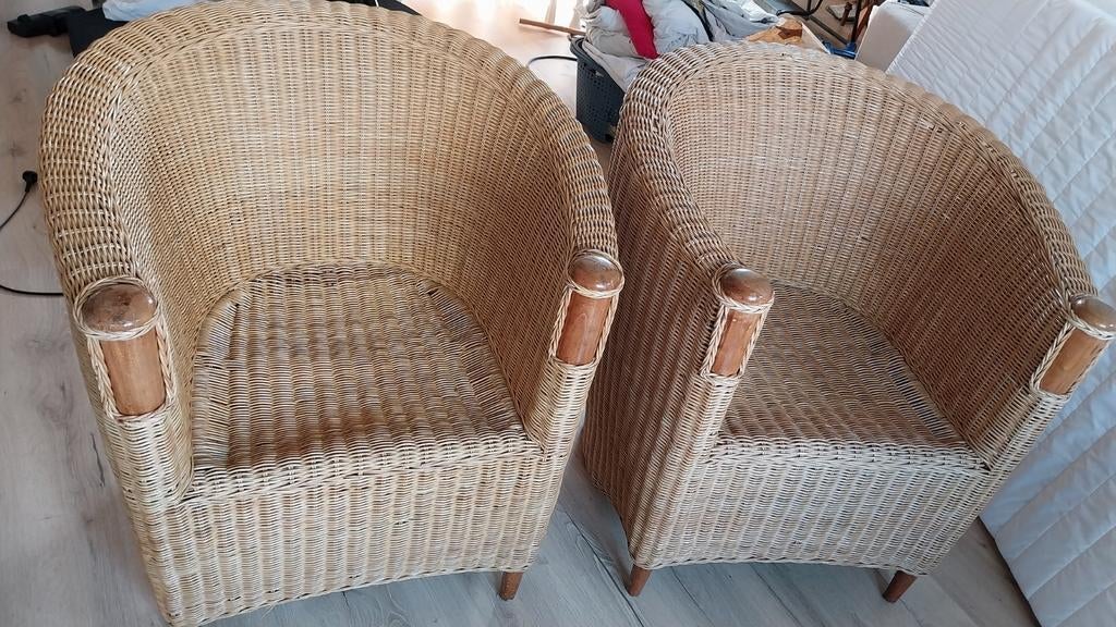 2 stoelen, Ophalen, Gebruikt, Kunststof