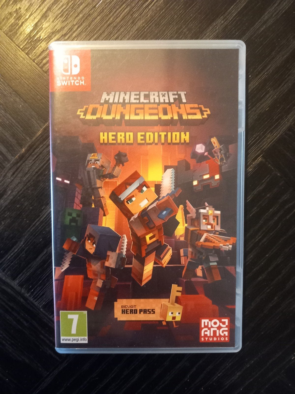 Minecraft Dungeons Hero Edition Nintendo Switch, Spelcomputers en Games, Games | Nintendo Switch, Zo goed als nieuw, Avontuur en Actie