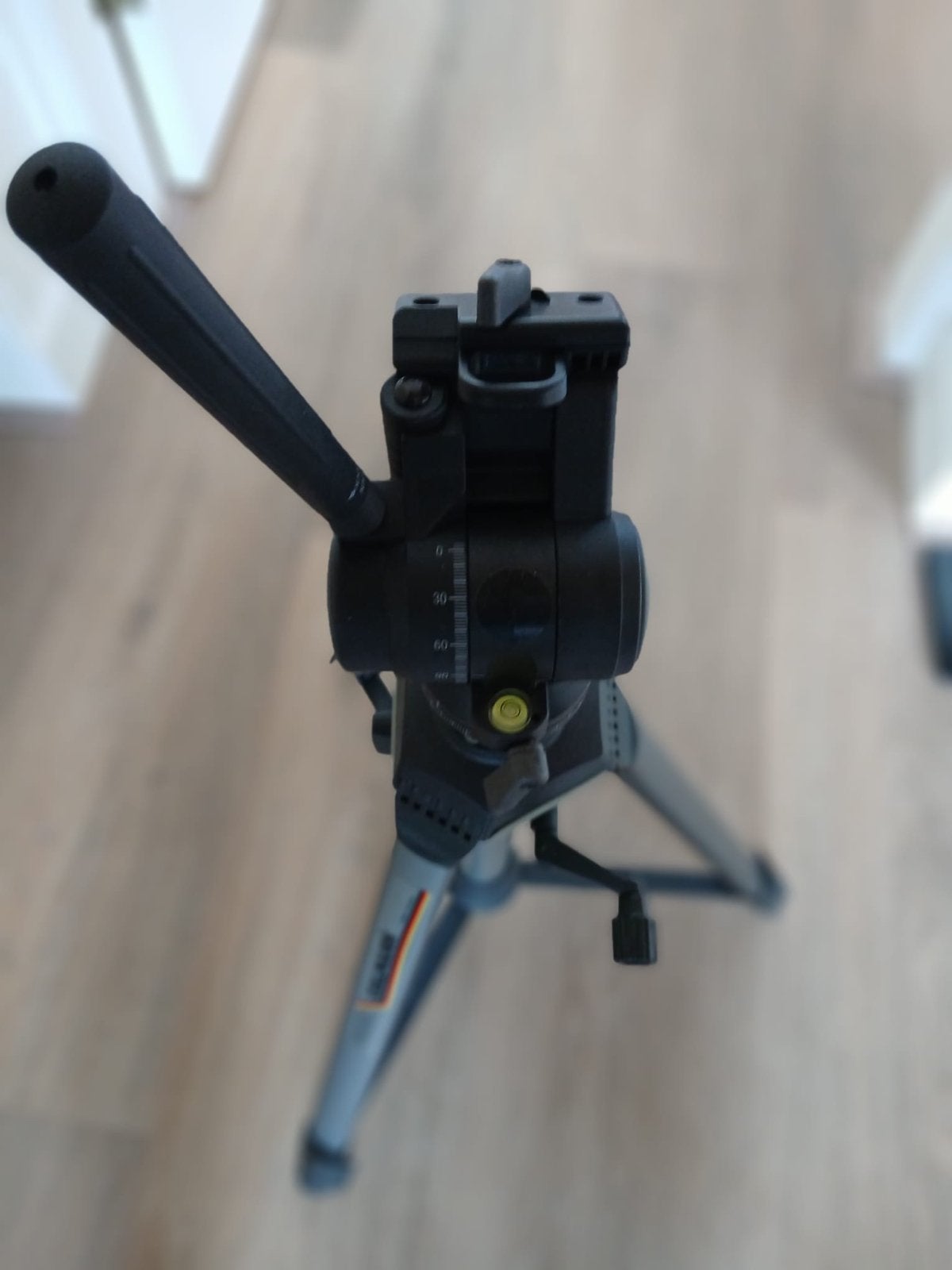 Cullmann 3230 Statief met Pan/Tilt Kop, Ophalen, Cullmann, Gebruikt, Met waterpas