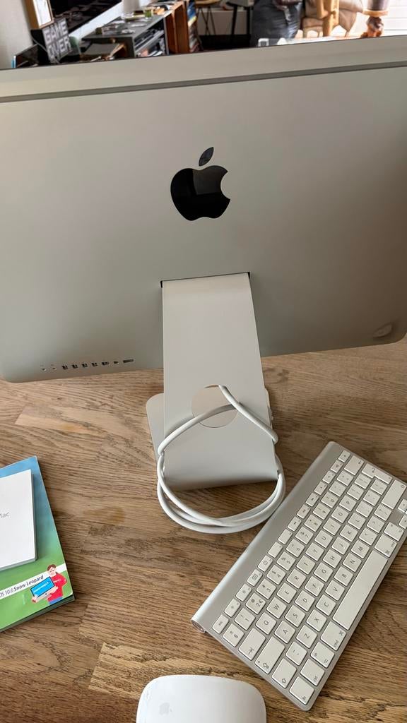 Apple iMac 24 inch A1311/ toetsenbord/ muis, Computers en Software, Apple Desktops, Ophalen, 2 tot 3 Ghz, SSD, IMac
