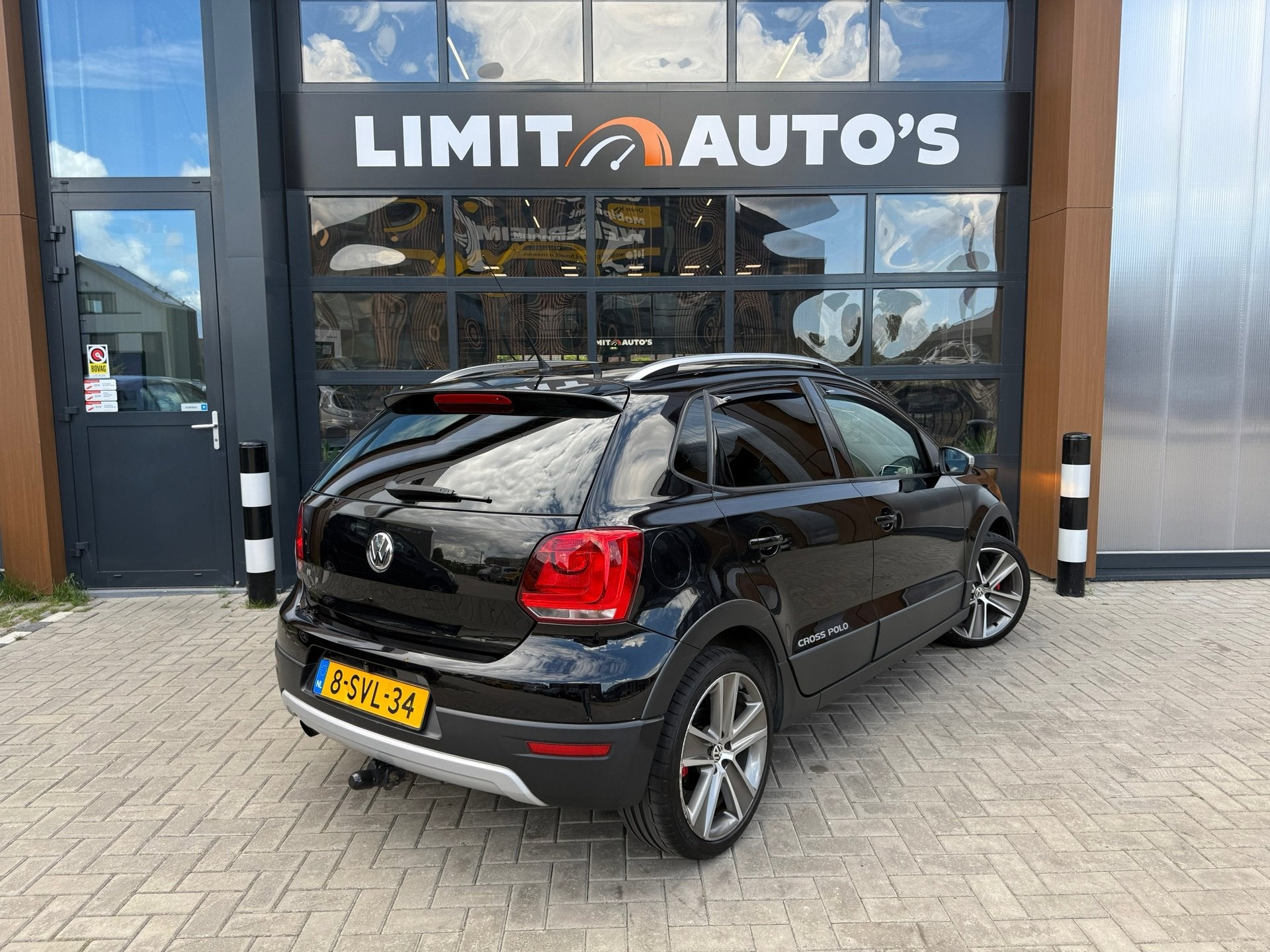 Volkswagen Polo 1.2 TSI Cross/Aut/Climate/Cruise/Camera/St.v, Euro 5, 4 cilinders, Zwart, Bedrijf