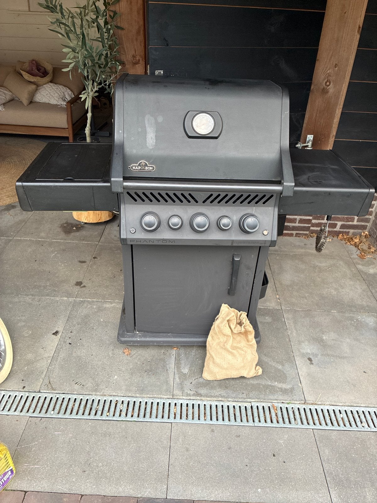 Napoleon Phantom Gasbarbecue, Ophalen, Zo goed als nieuw