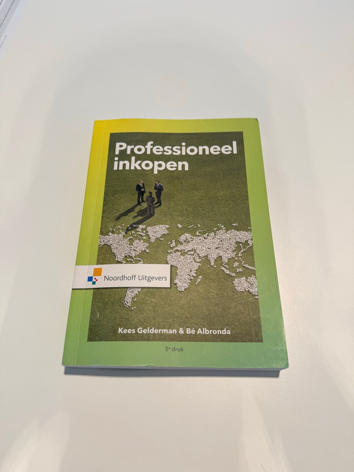 Professioneel inkopen - Kees Gelderman & Bé Albronda, Ophalen of Verzenden, Gamma, Zo goed als nieuw, HBO
