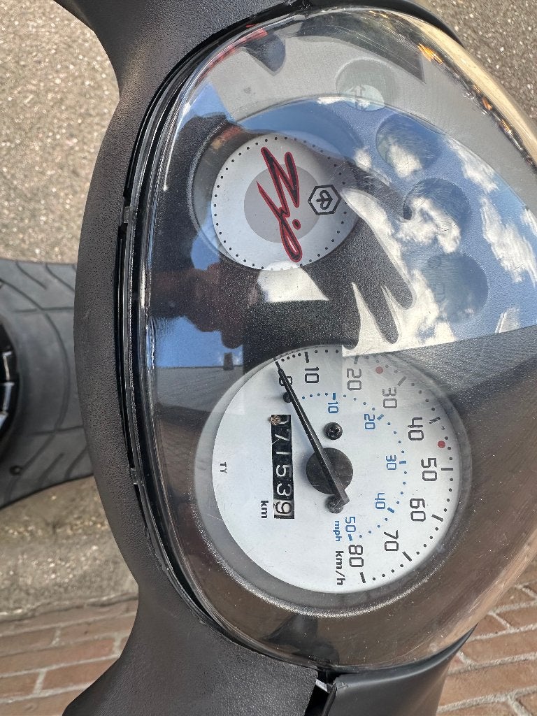 scooter, Piaggio, Ophalen of Verzenden, Zo goed als nieuw, Benzine
