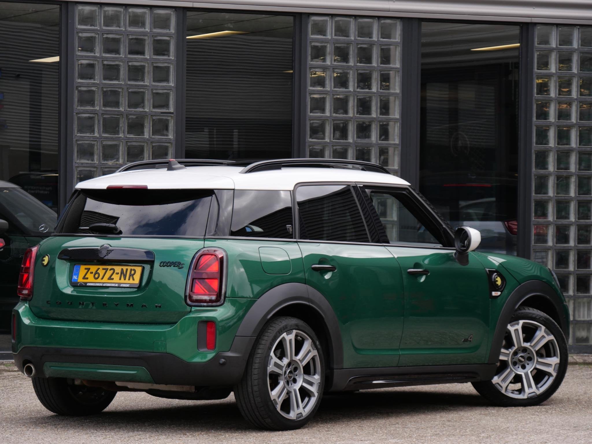 MINI Countryman COOPER S E/ PANORAMADAK/ LEER/ CAMERA/ ADAPT, Automaat, Stof, Gebruikt, Euro 6