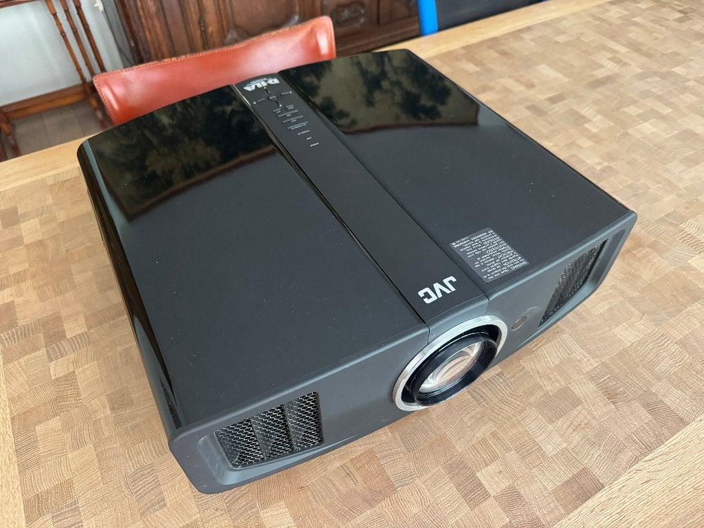 JVC DLA-HD100 - legendarische filmische projector - 644 uur, Ophalen, Gebruikt, LCOS, JVC