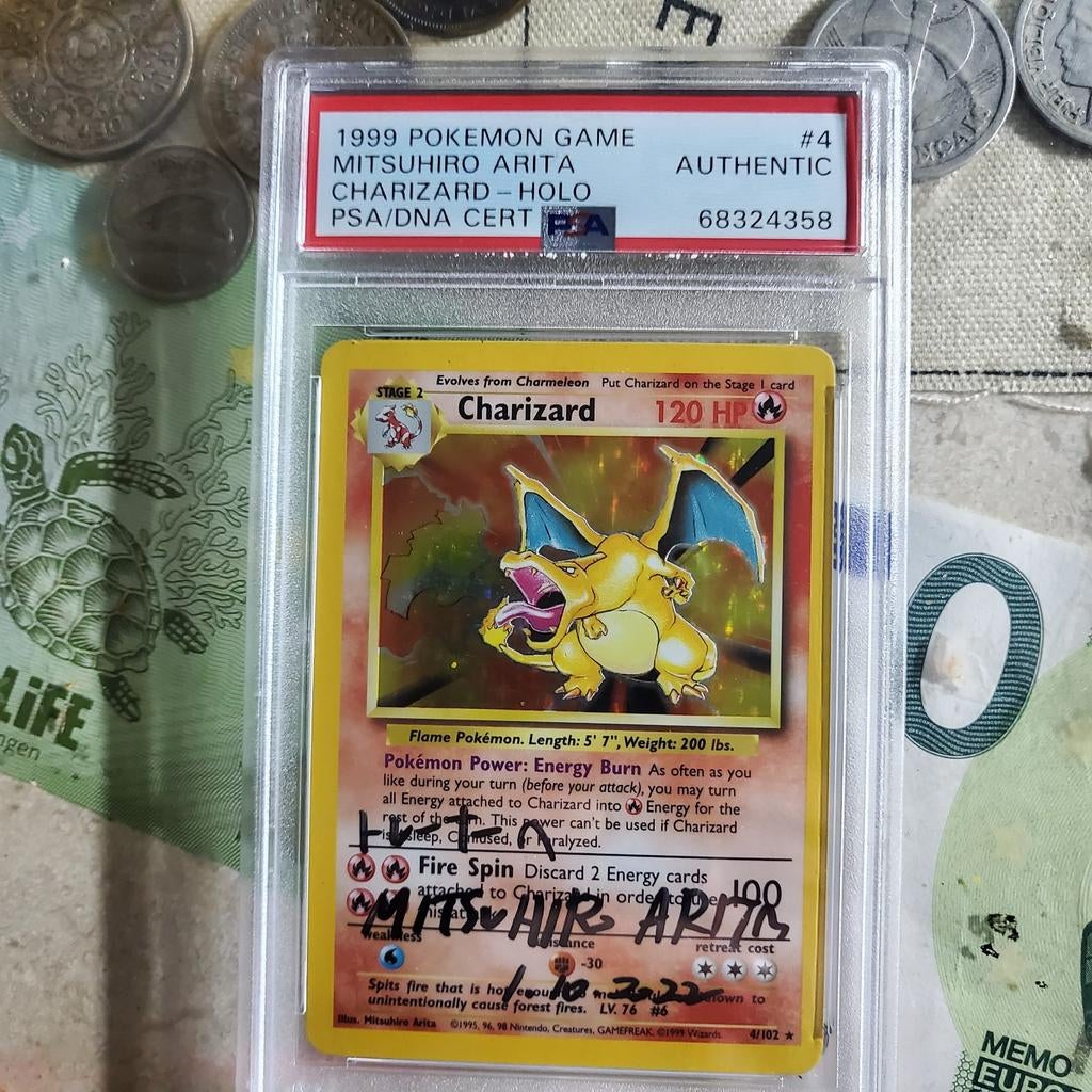 Charizard base signed! By mitsuhiro arita!! The creator!!, Hobby en Vrije tijd, Verzamelkaartspellen | Pokémon, Ophalen of Verzenden
