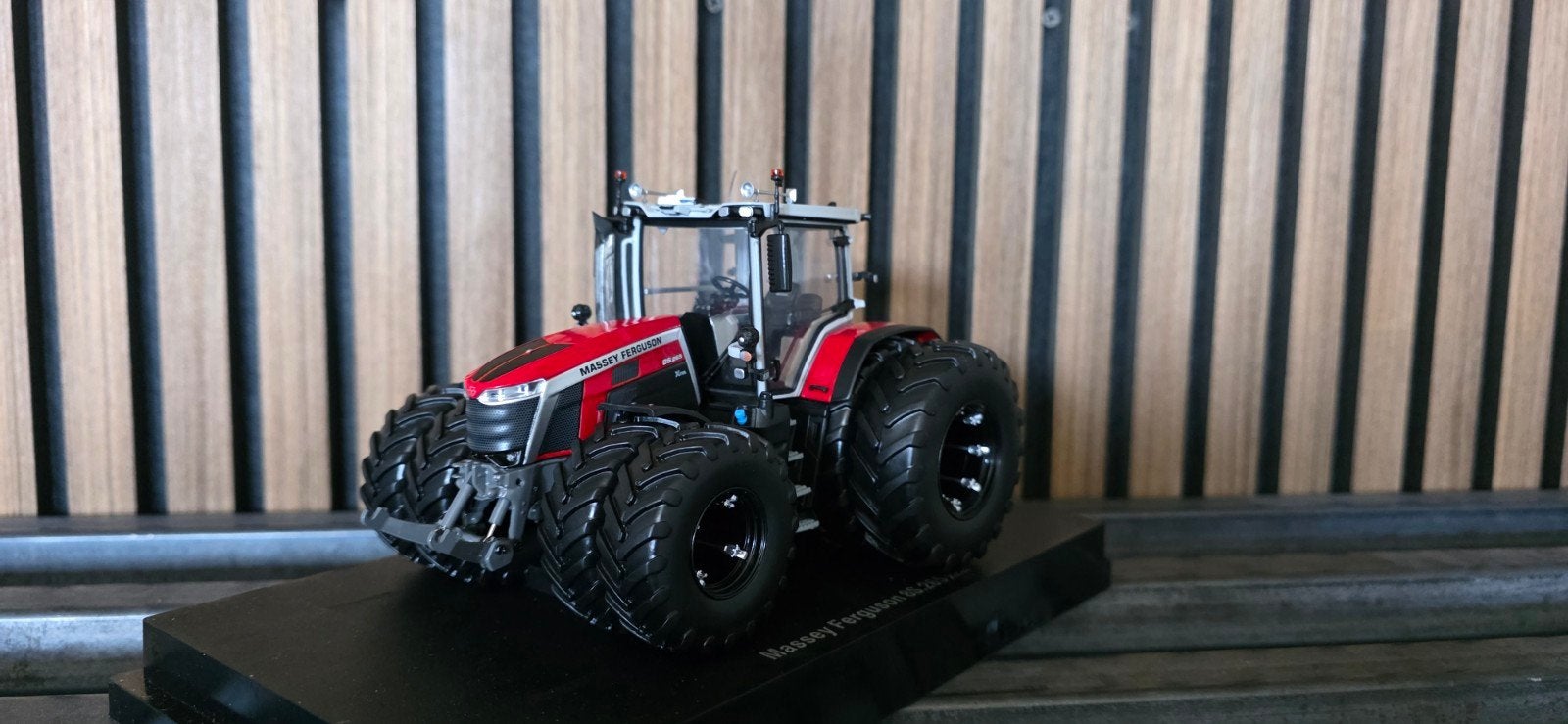 verbouwde Massey Ferguson 8S.265 Xtra 1:32, Ophalen of Verzenden, Nieuw, Tractor of Landbouw, Universal Hobbies