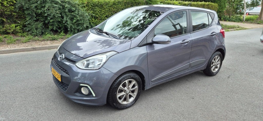 Hyundai I10 1.0 I-Motion*apple carplay*android auto*cruise c, Auto's, Voorwielaandrijving, Gebruikt, Met garantie (alle), Bedrijf